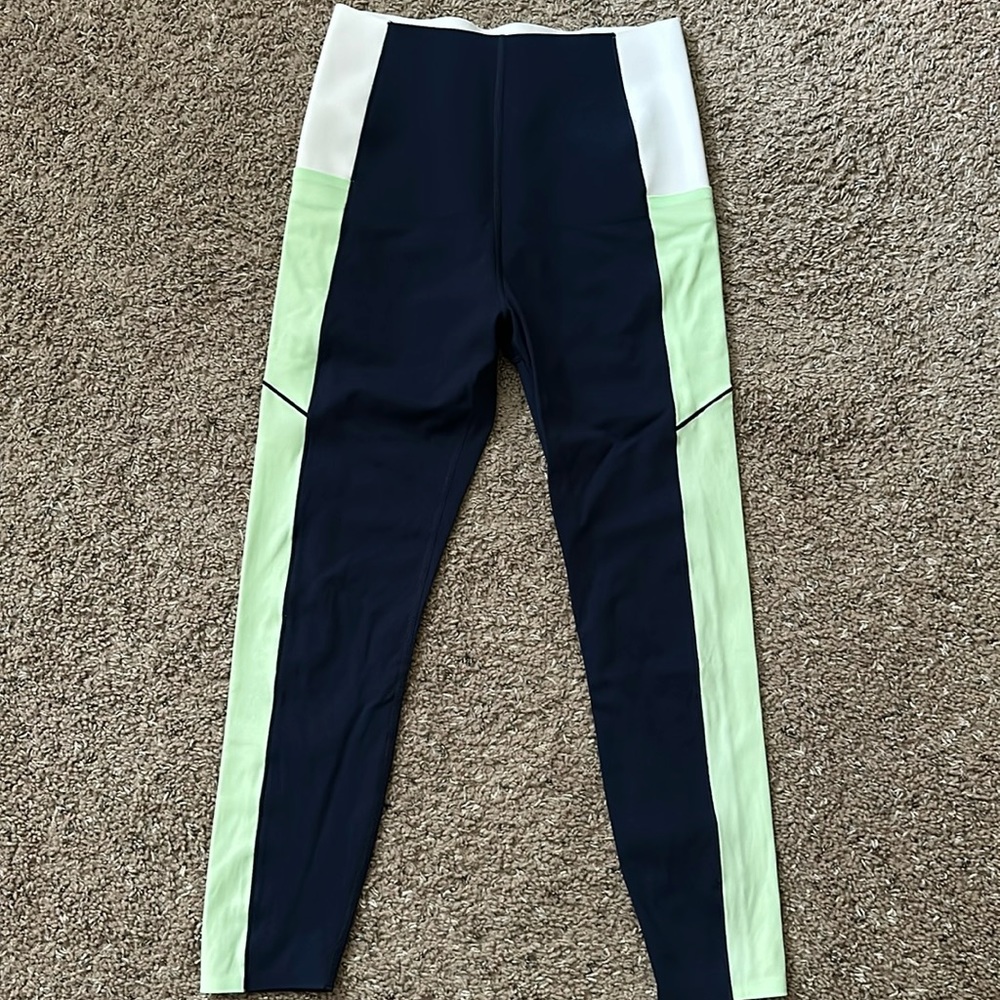 Sweaty Betty size medium Power 7/8 color block legging